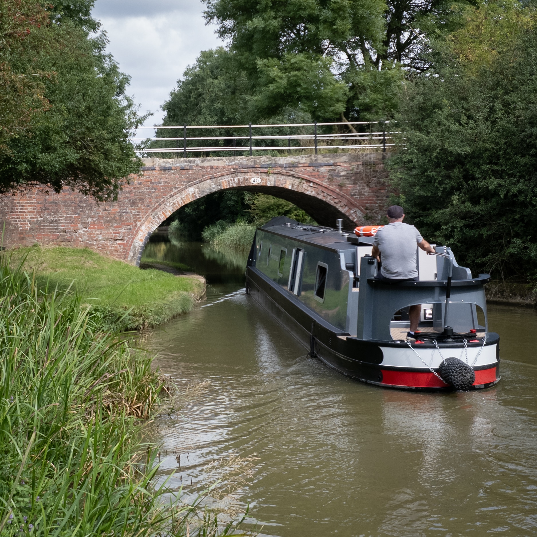 bespoke boat build driving