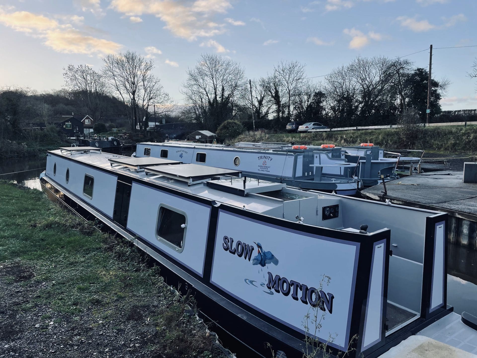 'slow motion' hand painted custom canal boat