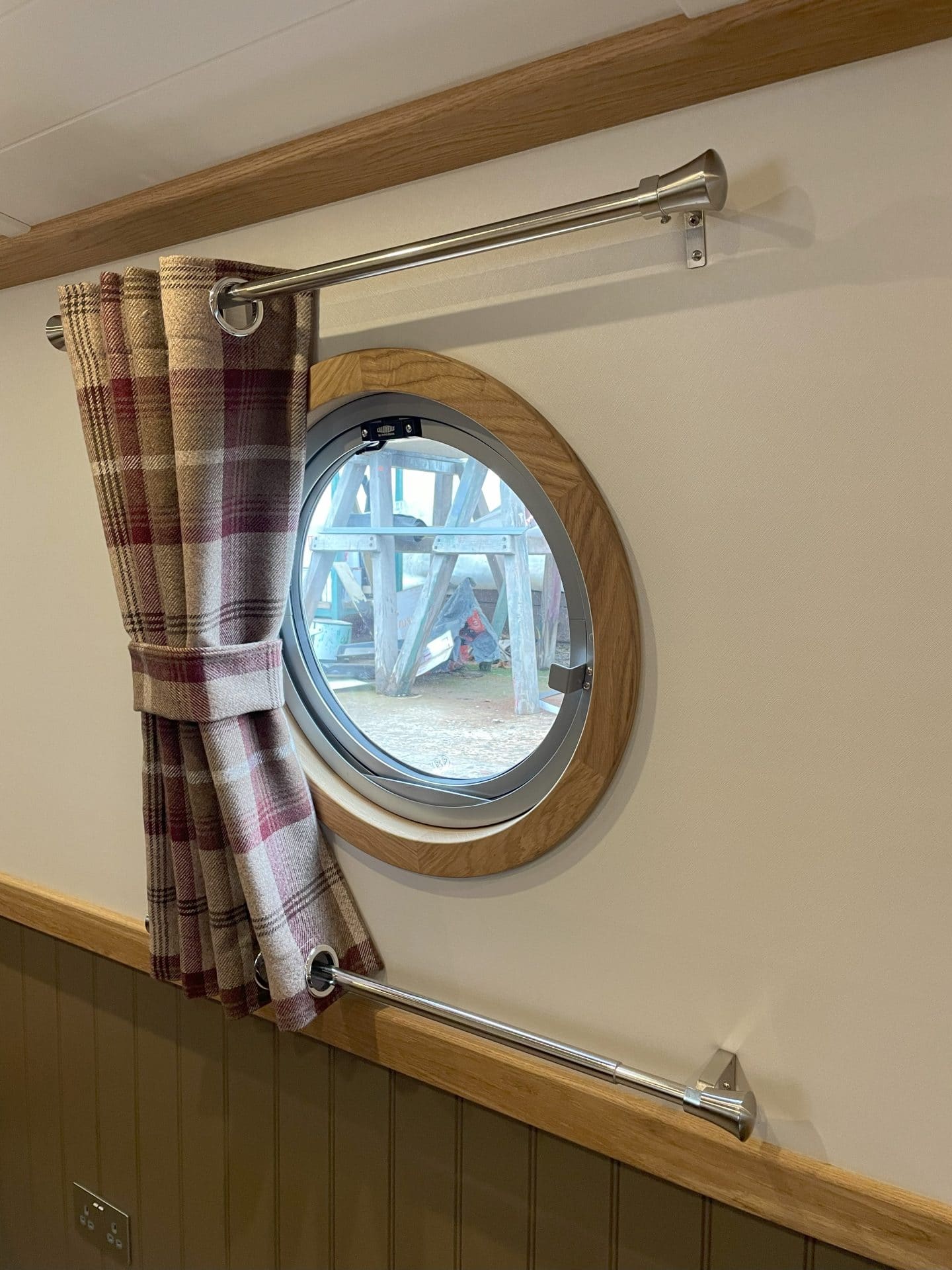 'momentous' custom boat build interior window