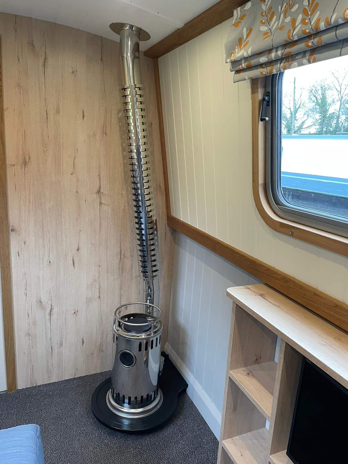 interior heating system bespoke barge boat build